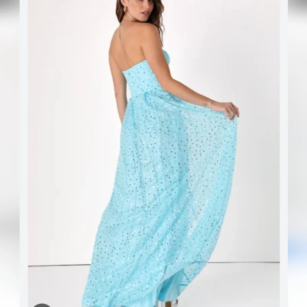 Lulu's Sparkling Strapless Blue maxi dress perfect for prom  Size M NWOT - Picture 2 of 9